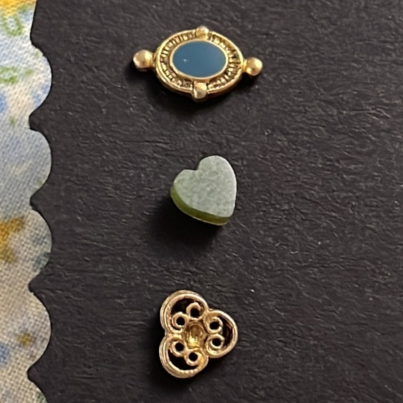 Vintage earring set 🖤 - Picture 2 of 6